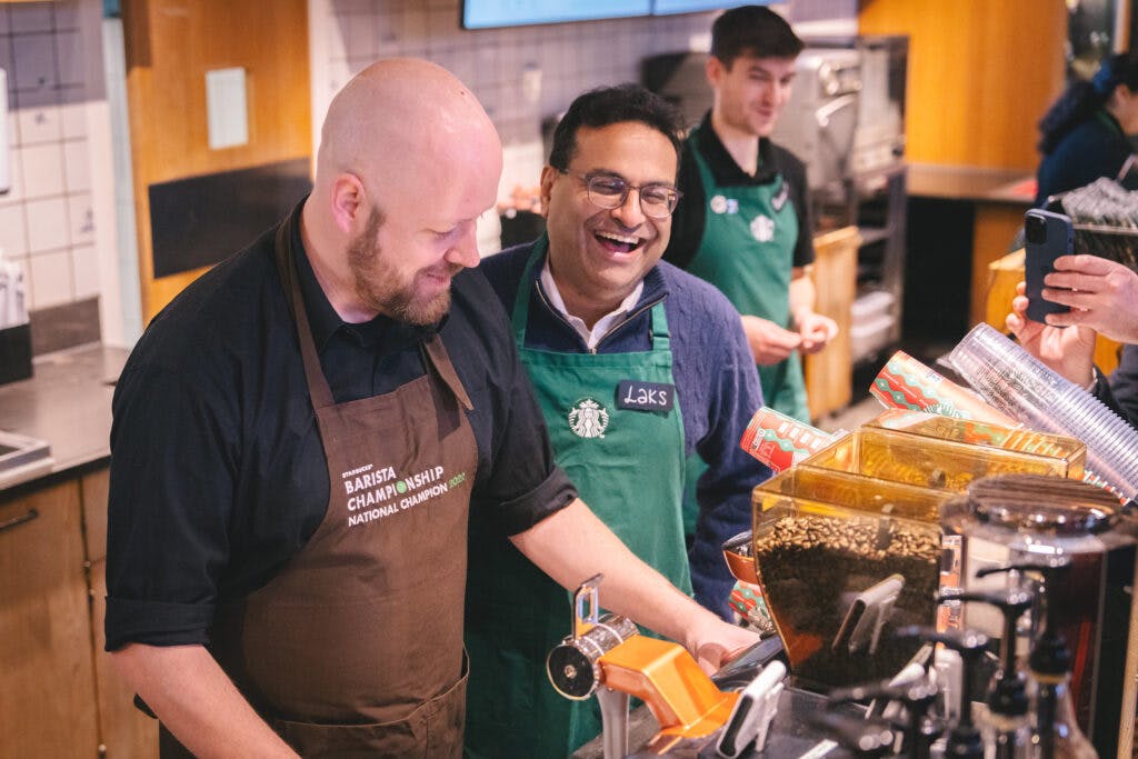 Laxman Narasimhan, Starbucks CEO, training as a barista at a Starbucks store